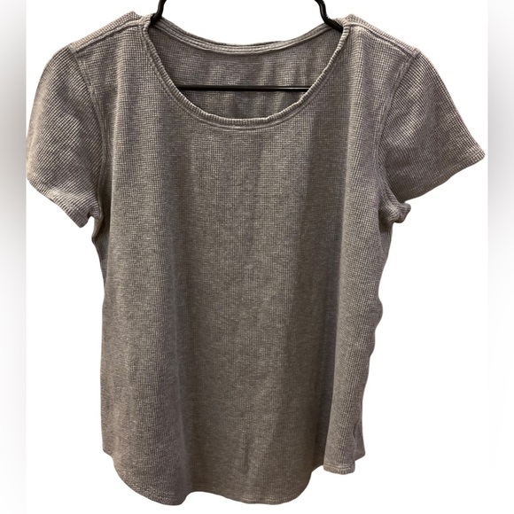 Lululemon Women’s Gray Waffle Knit Short Sleeve Tee Shirt Workout Top - Picture 1 of 11